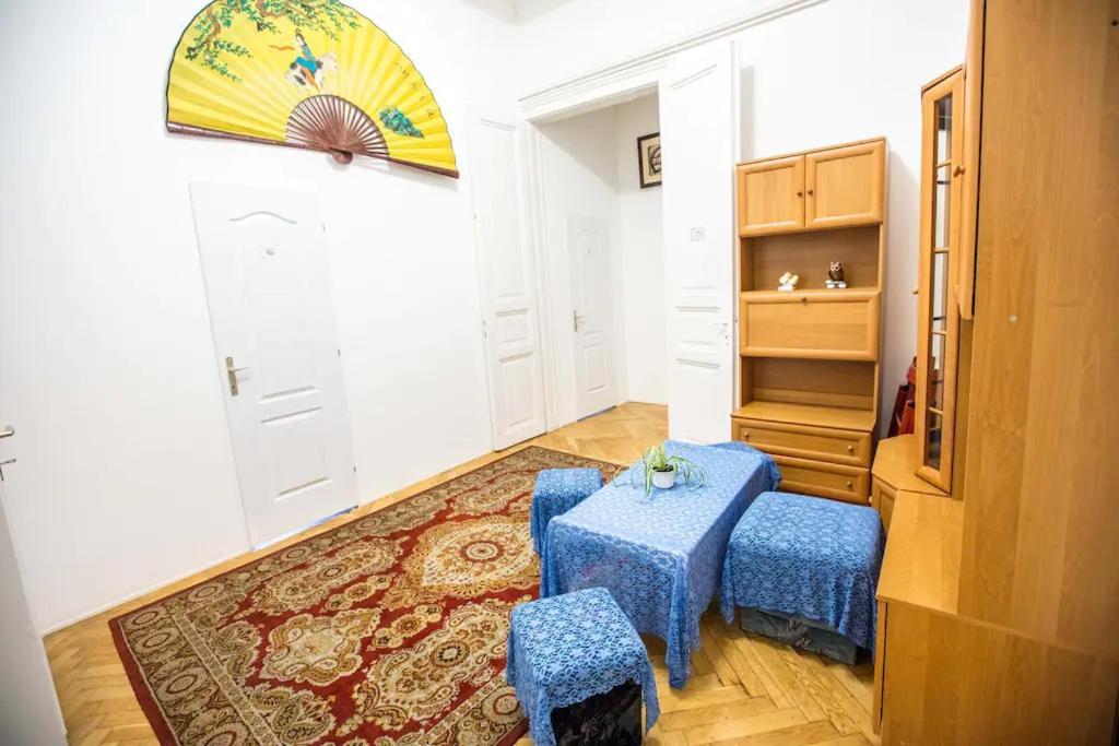 Center Apartment 5 Private Room For 19 People Budapesta Exterior foto